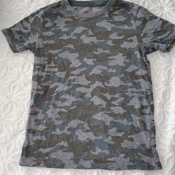 🌸Cat & Jack camp shirt sleeved tee shirt - Picture 1 of 2